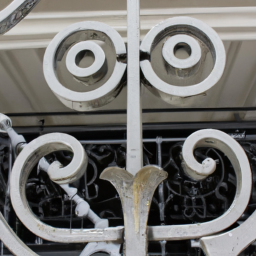 Balcons en ferronnerie : esthétiques et fonctionnels Moncrabeau